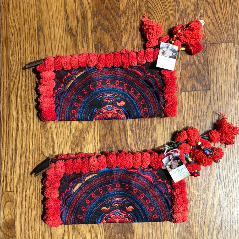 Pom Pom purse